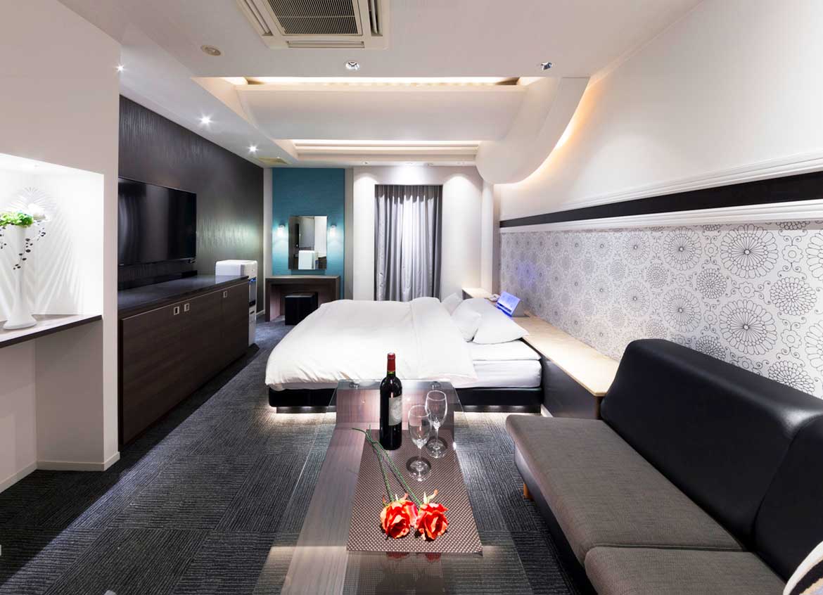 Room608